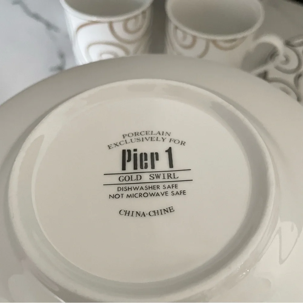 SET of 4 Gold Swirl Cup & Saucers by Pier 1
